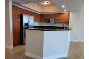 15051 Royal Oaks Ln 1902, North Miami, FL 33181 Sold 10/16/25