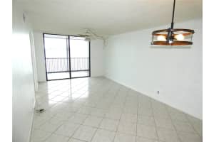 116 Lake Emerald Dr 302, Oakland Park, FL 33309 - MLS#F10504473