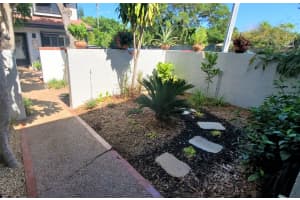 817 SE 12th Ct 1, Fort Lauderdale, FL 33316 - MLS#F10504483
