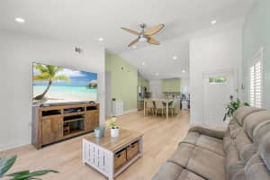 13961 Oaklawn Pl, Davie, FL 33325 Sold 07/10/25