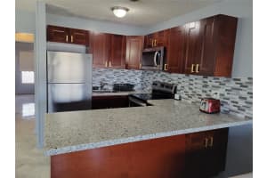 800 11th Avenue, Hallandale Beach, FL 33009 - MLS#F10504547