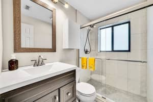 3319 Oak Dr 3319, Hollywood, FL 33021 Sold 11/20/25