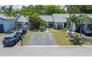 8213 NW 100th Dr 8213, Tamarac, FL 33321 - MLS#F10504566