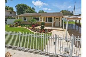2830 NW 172nd Ter, Miami Gardens, FL 33056 - MLS#F10504573