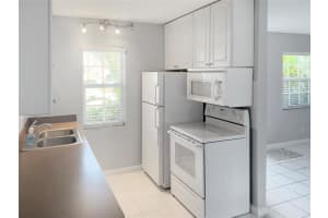 900 NE 26th St 6, Wilton Manors, FL 33305 Sold 07/02/25