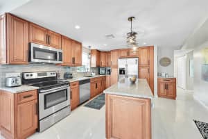 401 N Riverside Dr 108, Pompano Beach, FL 33062 Sold 12/02/25