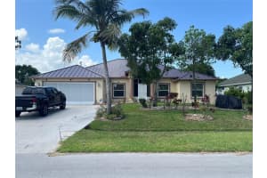 1752 Sw Starman Ave, Port Saint Lucie