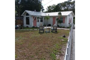 717 Indian River Drive, Fort Pierce, FL 34950 - MLS#F10504687