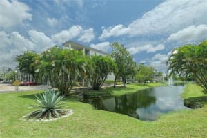 4851 Nw 26th Ct 443, Lauderdale Lakes