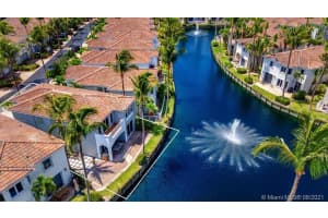 20824 NE 30th Pl, Miami, FL 33180 - MLS#F10504806