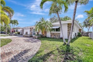 420 SE 14th Ave, Pompano Beach, FL 33060 - MLS#F10504813