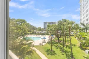 3800 Hillcrest Dr 312, Hollywood, FL 33021 Sold 08/12/25