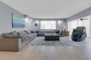 3800 Hillcrest Dr 312, Hollywood, FL 33021 Sold 08/12/25