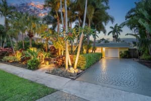 1728 NE 39th St, Oakland Park, FL 33334 Sold 07/10/25