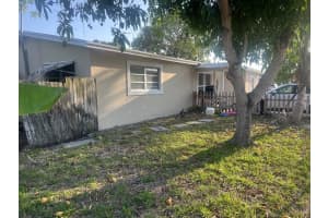 300 NE 26th St, Pompano Beach, FL 33064 Sold 09/17/25