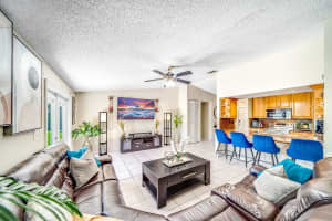 2533 Doral Way, West Palm Beach, FL 33407 Sold 09/10/25
