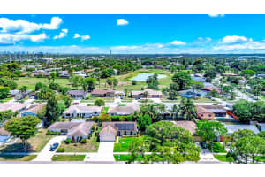 2533 Doral Way, West Palm Beach, FL 33407 Sold 09/10/25
