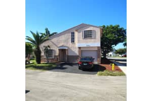 940 Cumberland Ter, Davie, FL 33325 Sold 06/20/25