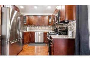 1433 SW 48th Ave, Plantation, FL 33317 Sold 09/22/25