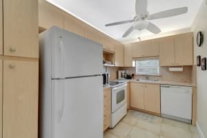 9811 N Hollybrook Lake Dr 308, Pembroke Pines, FL 33025 Sold 06/13/25