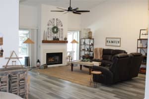 861 SE Celtic Ave, Port Saint Lucie, FL 34983 - MLS#F10505248