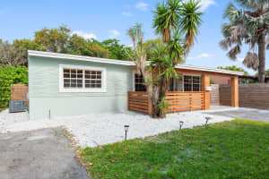 1425 NE 5th Ter, Fort Lauderdale, FL 33304 Sold 07/21/25