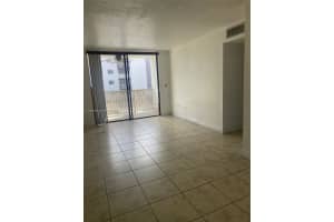 8185 NW 7th St 214, Miami, FL 33126 - MLS#F10505269