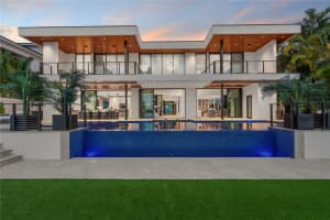 1957 Harbourview Dr, Fort Lauderdale