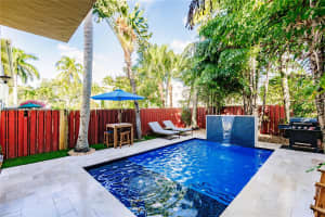 612 SW 8th Ave, Fort Lauderdale, FL 33315 - MLS#F10505322