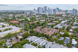 220 NE 15th Ave 220, Fort Lauderdale, FL 33301 - MLS#F10505336