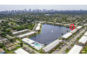 925 SW 11th Ave J-17, Hallandale Beach, FL 33009 - MLS#F10505358