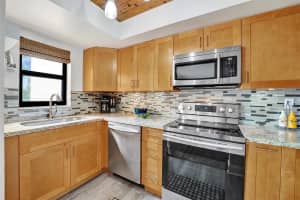 701 NW 19th St 300, Fort Lauderdale, FL 33311 Sold 08/21/25