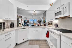 7727 Southampton Ter 314, Tamarac, FL 33321 Sold 07/10/25