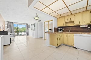 7100 NW 17th St 218, Plantation, FL 33313 - MLS#F10505380