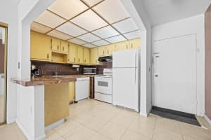 7100 NW 17th St 218, Plantation, FL 33313 - MLS#F10505380