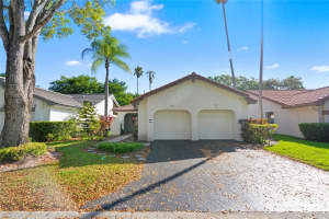 2177 Montpeliar, Weston, FL 33326 - MLS#F10505415