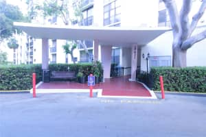 17021 N Bay Rd 609, Sunny Isles Beach, FL 33160 Sold 07/11/25