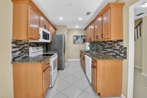 21863 Arriba Real 8-G, Boca Raton, FL 33433 - MLS#F10505448
