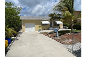 723 N 4th St, Lantana, FL 33462 Sold 12/02/25