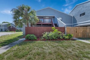 27 Crossings Circle, Boynton Beach, FL 33435 - MLS#F10505556