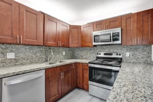 6435 Red Pine Ln B, Greenacres, FL 33415 Sold 09/05/25