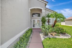 8197 Pelican Harbour Dr, Lake Worth, FL 33467 Sold 07/15/25