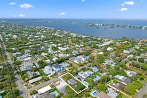 246 Seville Rd, West Palm Beach