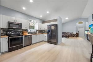 801 Nw 130th Ave, Pembroke Pines