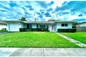 20515 Highland Lakes Blvd, Miami