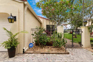 654 DC Emerald Way E, Deerfield Beach, FL 33442 Sold 07/30/25