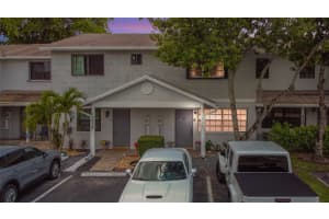 10324 NW 3rd St 4, Pembroke Pines, FL 33026 Sold 08/08/25