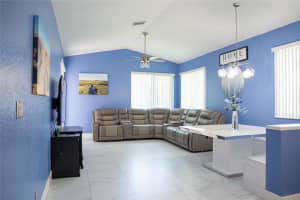 1102 SW 158th ave 1102, Pembroke Pines, FL 33027 - MLS#F10505888