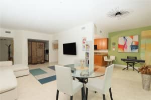 411 New River Drive, Fort Lauderdale, FL 33301 - MLS#F10505923