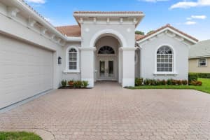 9006 One Putt Pl, Port Saint Lucie, FL 34986 Sold 08/18/25